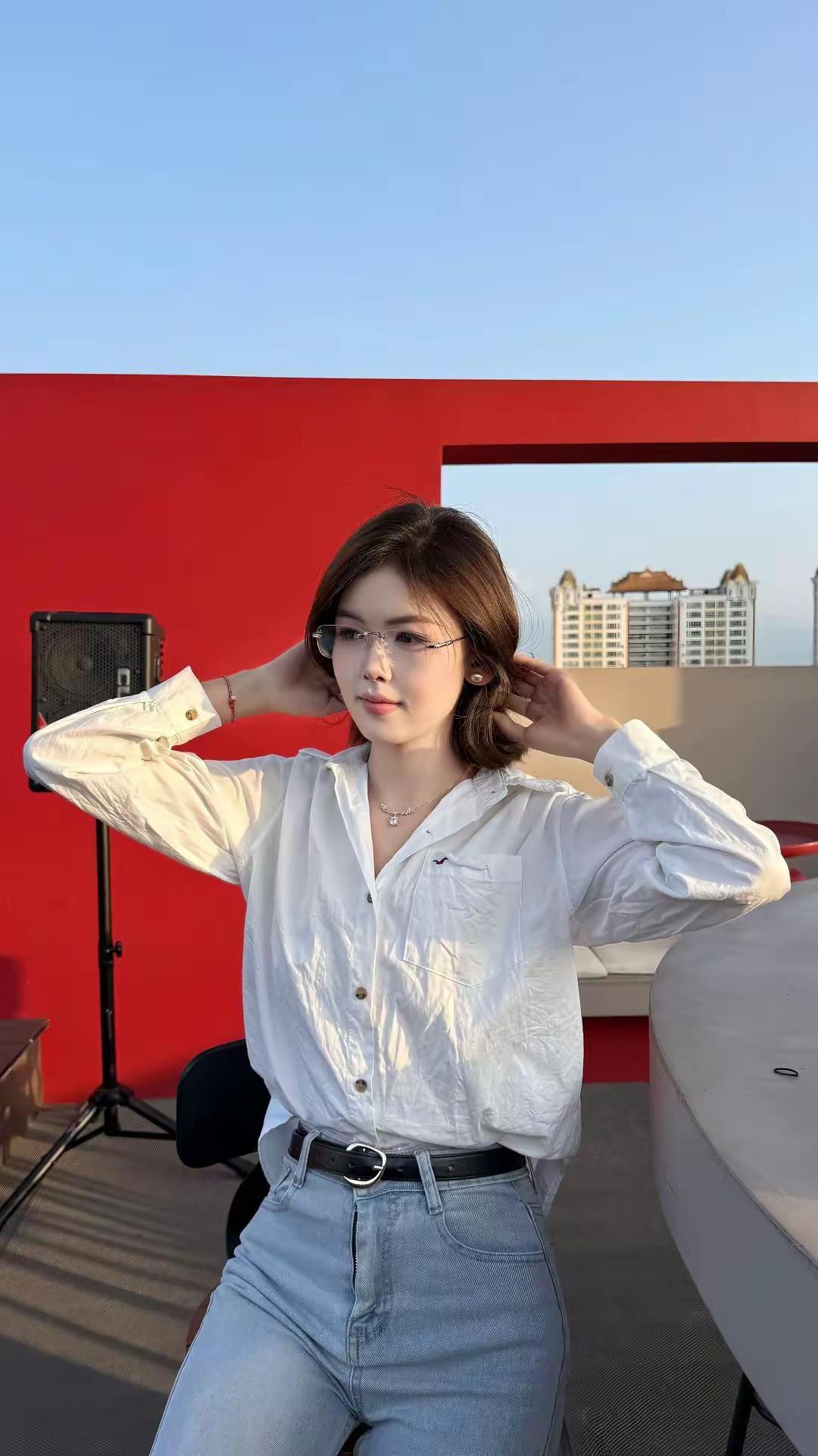 过年拍的清纯甜美女孩美吗