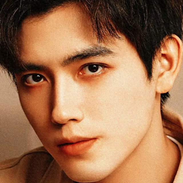 男演员不抢热搜，是不是反而更“值钱”了？