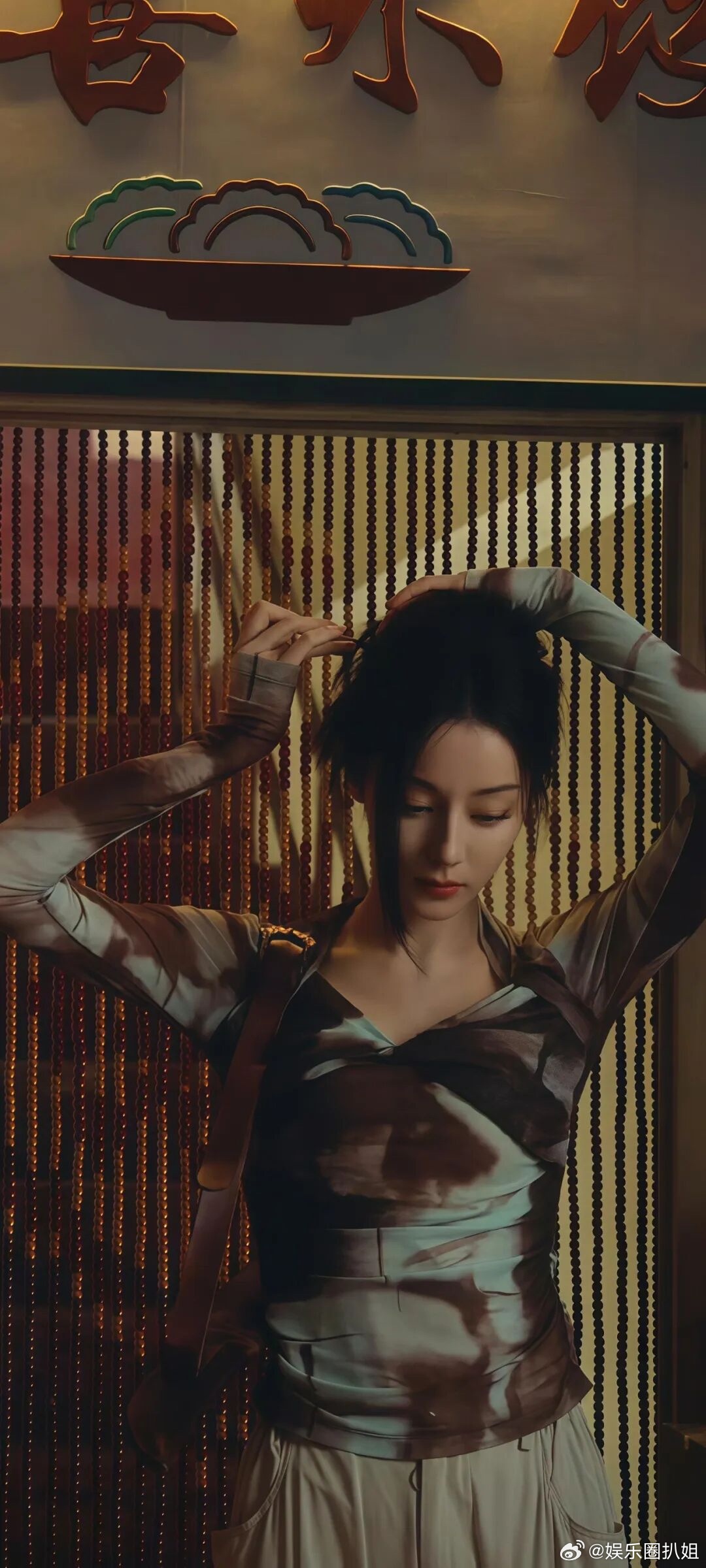 曝迪丽热巴或已落地马来西亚大美女一定要安安全全的回国啊！马来西亚的阳光，请温柔眷