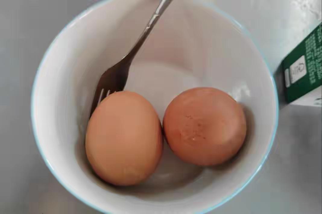 早饭常吃鸡蛋的人，身体最终会有什么改变？医生：四种益处很明显

长期早餐吃鸡蛋，