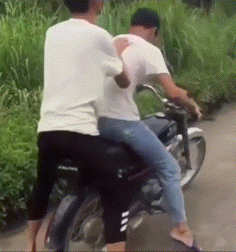 我还没上车呢 