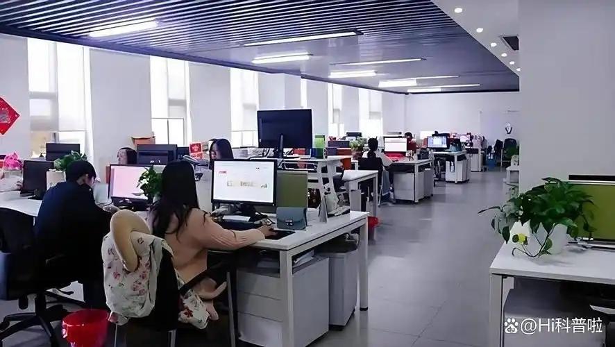 杭州假装上班火了，299就能包月上班，有人“入职”后月入7万

近期杭州假装上班