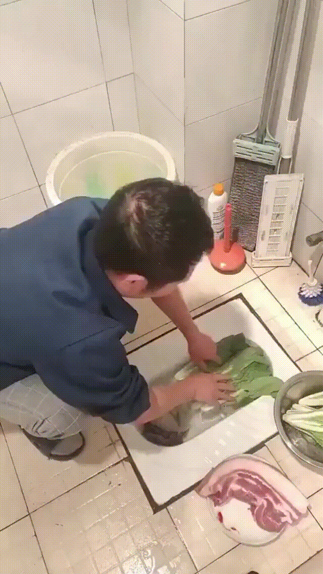 这种摆拍真的要不得，为了博取流量或者是有其它动机，有人不惜制造出一个根本不存在的