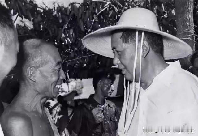 不追求物质享受，却能在充盈的精神世界里畅游！一个把人民幸福作为终生追求的人，其精