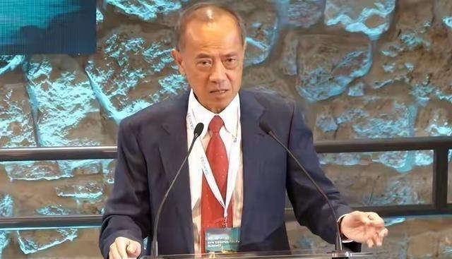 新加坡前外长杨荣文说了大实话，近日杨荣文说，不要看美国对中国虚张声势动辄威胁中国