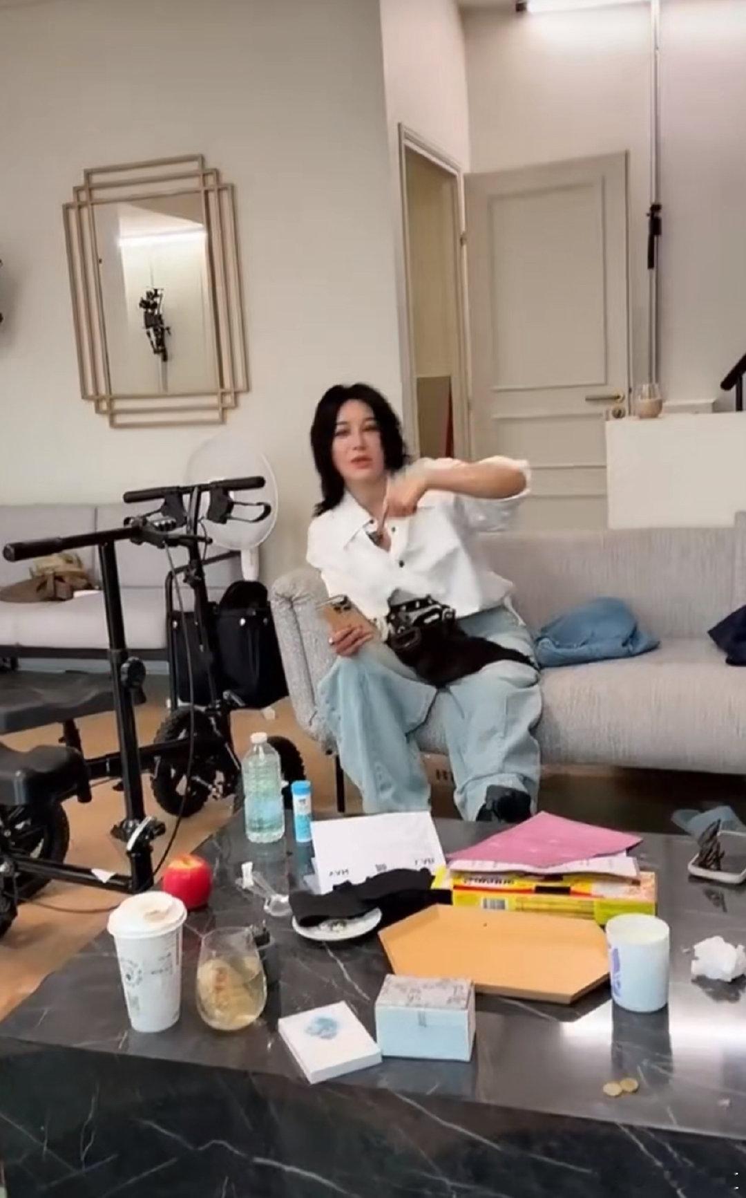 尚雯婕说张予曦毕雯珺是女儿女婿尚雯婕这节目录得，意外收获一对 “女儿女婿”，张予