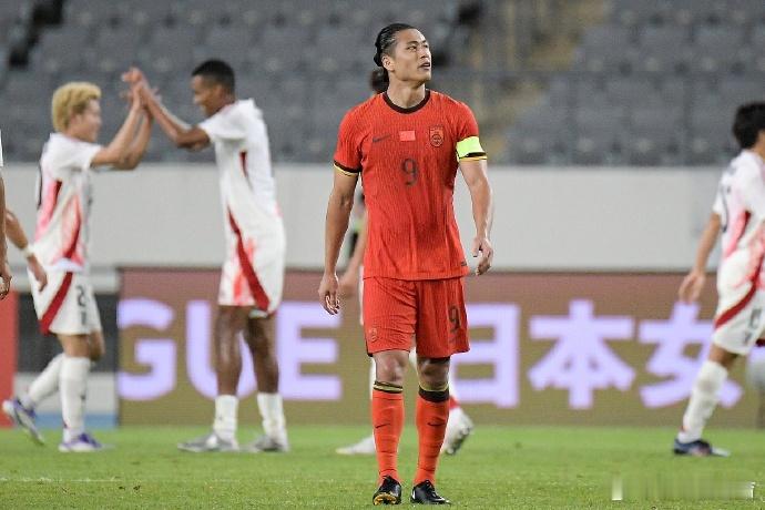 到现在真发现了 这个塞尔吉尼奥就是给国安规划的 跟国家队也没啥关系东亚杯国足vs