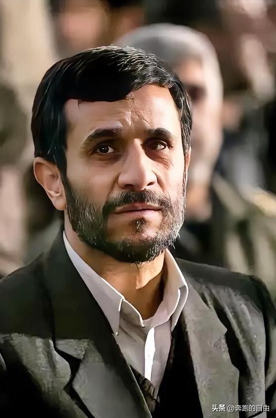 以前小看你了！
伊朗今天明确宣布：
3月3日，伊朗伊斯兰革命卫队宣布：当天一大早