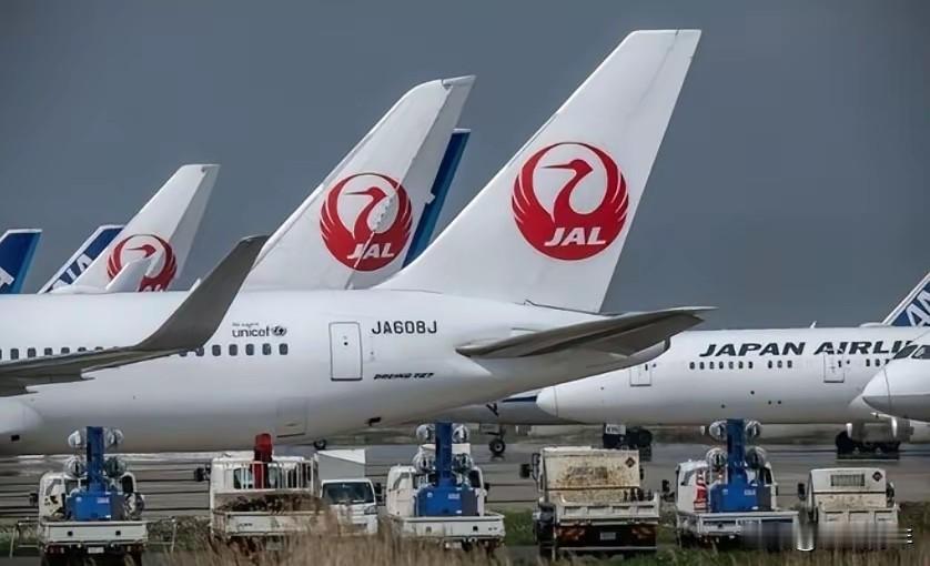 今天下午，和一位在日本的朋友聊天，他说了两个实情，情况真挺严峻了！

一个是去日