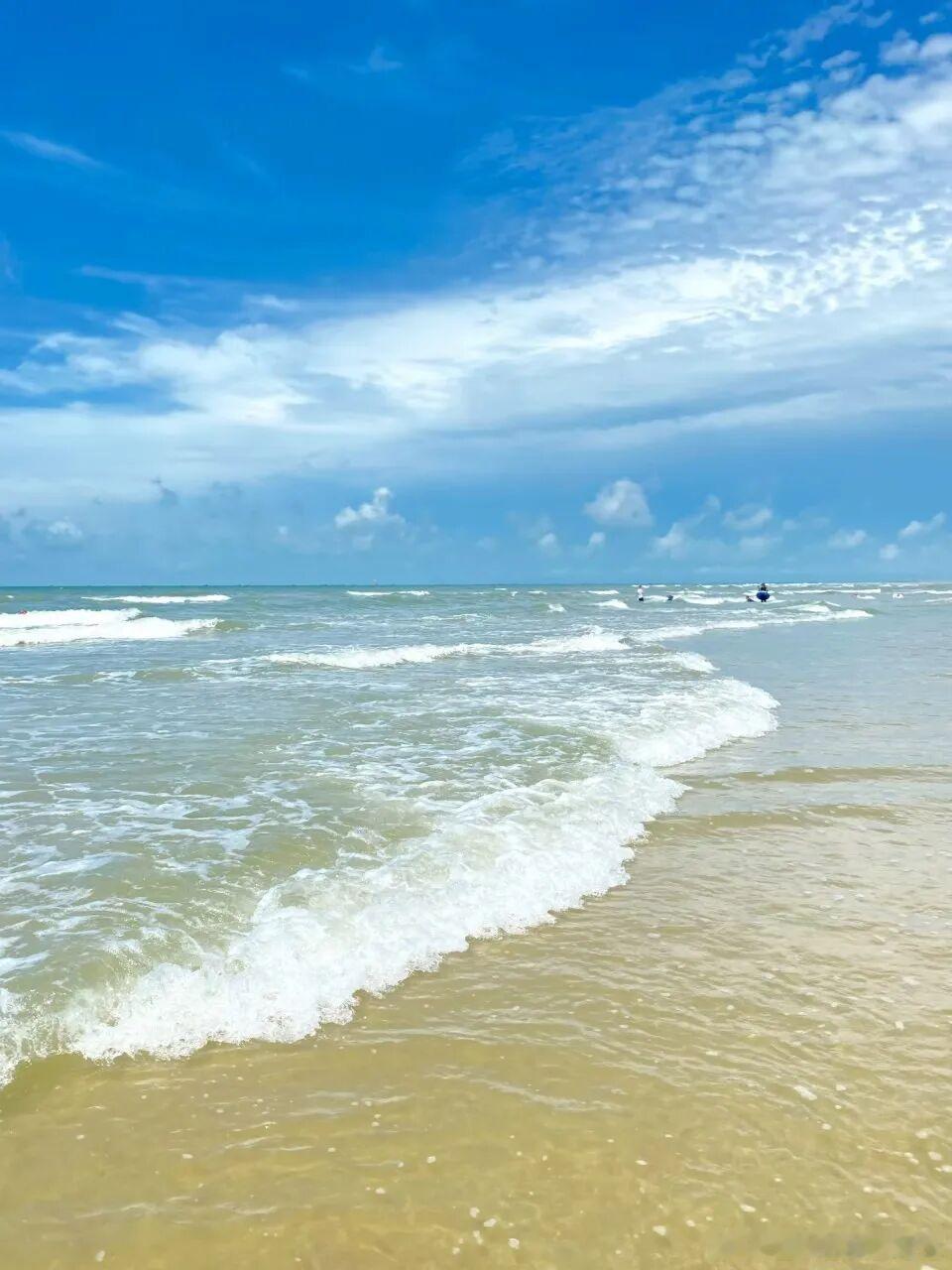 想找一处性价比在线的海边小城，不妨来北海走走🌴很多人提起看海，第一反应都是海南