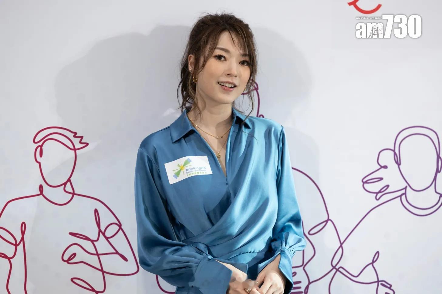 連詩雅期待同女兒一齊跑馬拉松 跑完5km輕鬆自拍連詩雅以家長身份出席活動。(蘇文