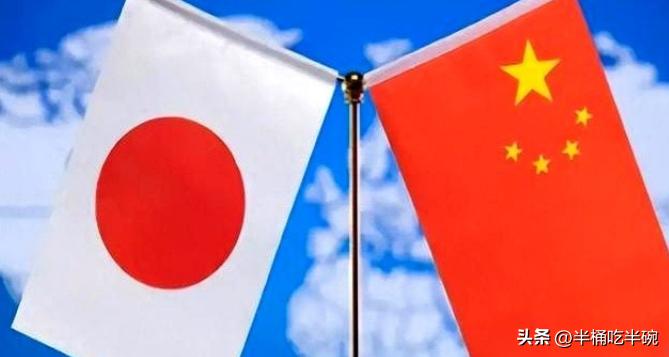 日本媒体的风向，一夜之间全变了。前几天还叫嚣着要“对华强硬”，话音刚落，现在整版