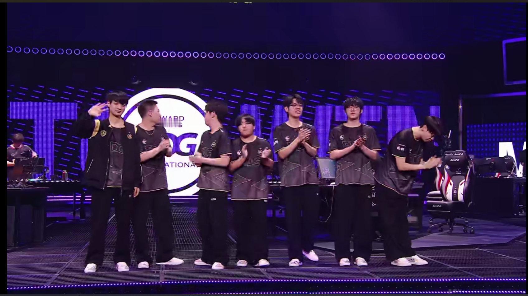 EDG击败TYL获两连胜 TYL告别启点赛cb的加入真的是给了EDG完全不一样的