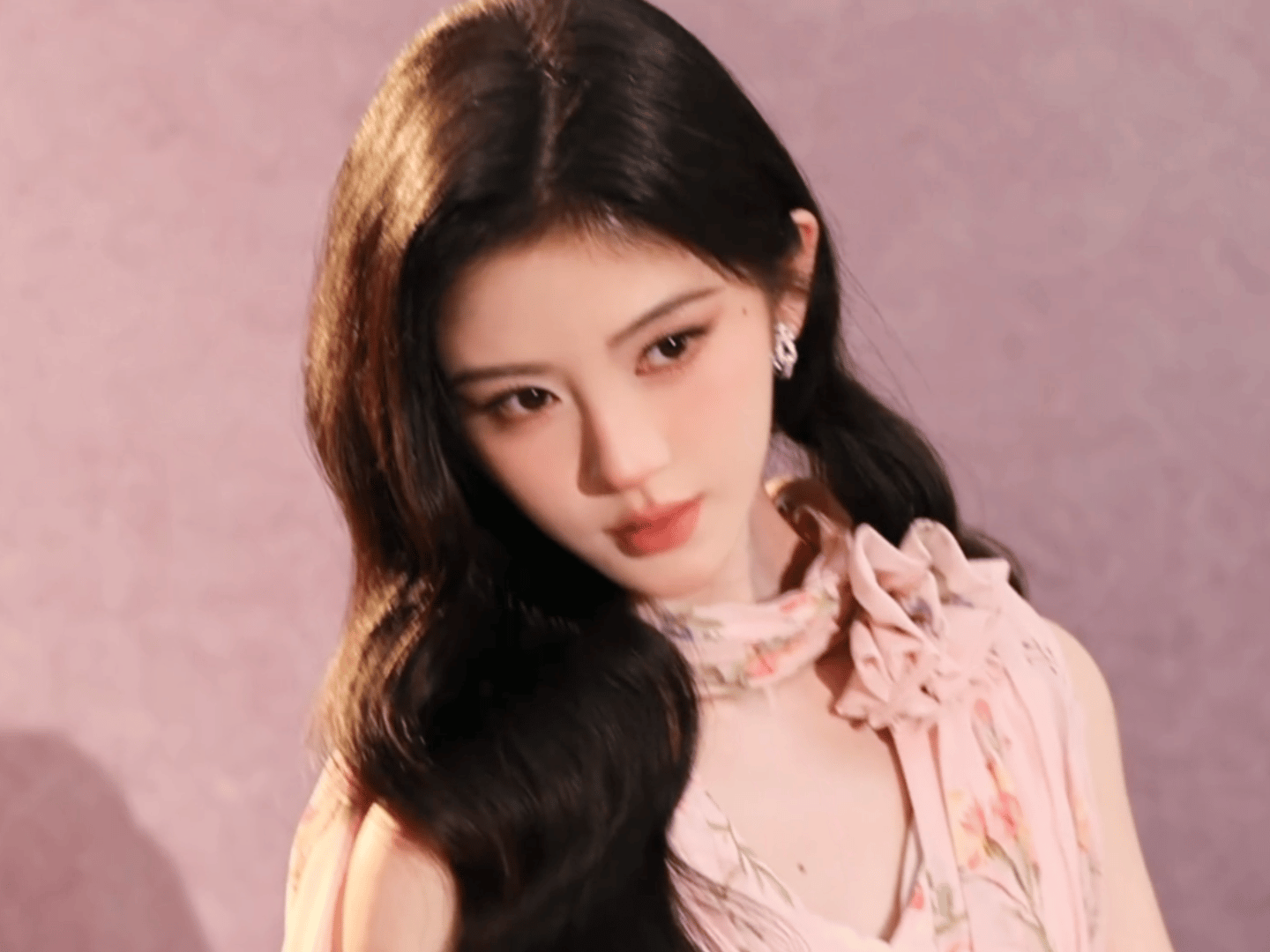 女神就美得像油画一样🌸鞠婧祎直播 ​​​