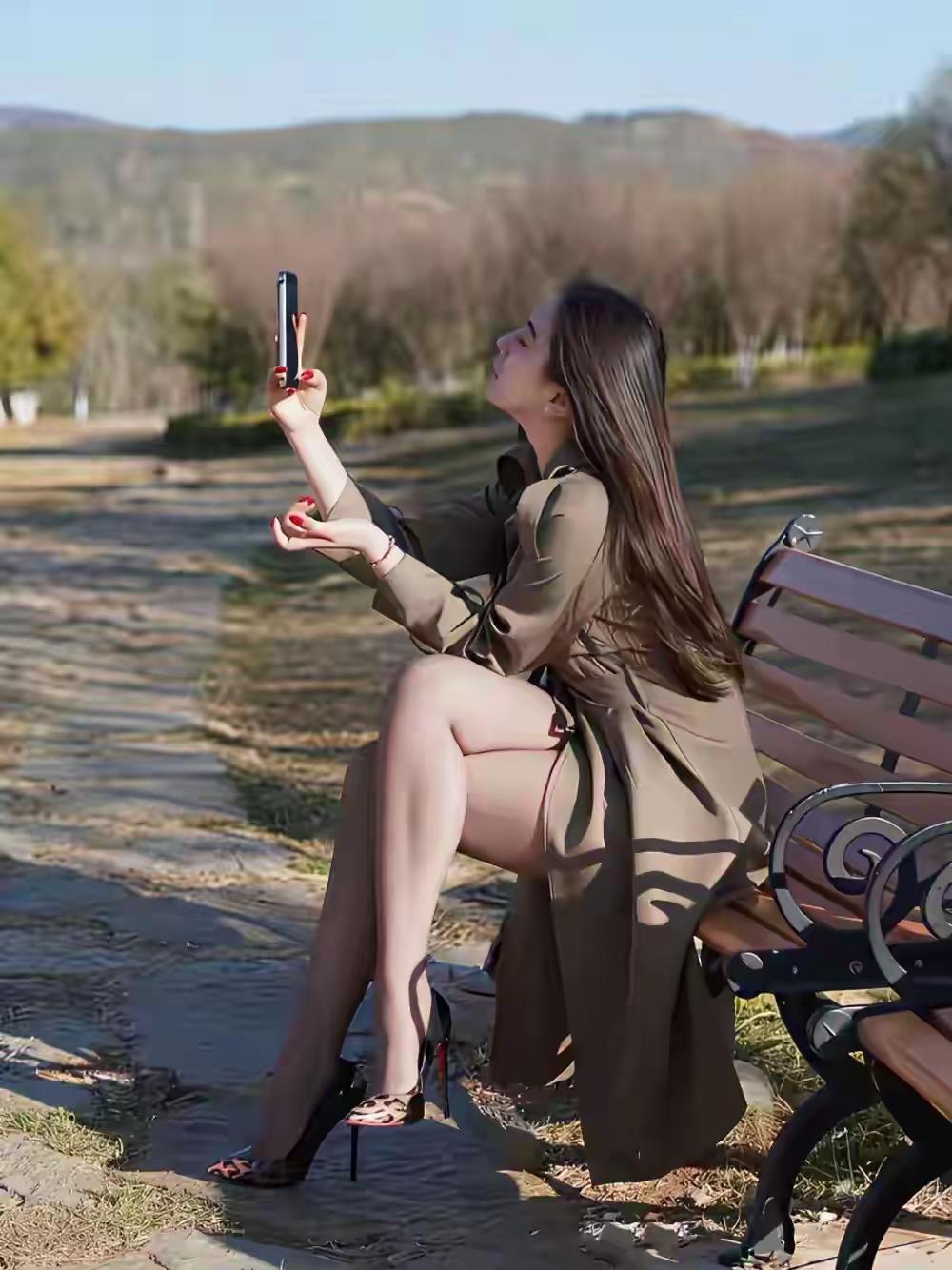 昨天在必胜客见证了邻桌姑娘被搭讪的全程。当时那男生对她说了两句话，第一句是：你一