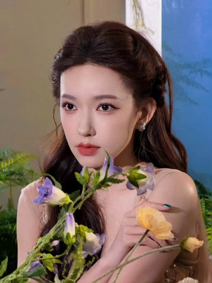 程潇身材很曼妙程潇身材真的很曼妙呀，一整个有被惊艳到啦