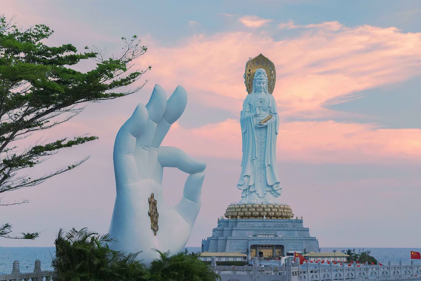 早安吉祥！见佛欢喜！愿美好如约而至，愿你心生欢喜🌸[祈祷][祈祷][祈祷][祈