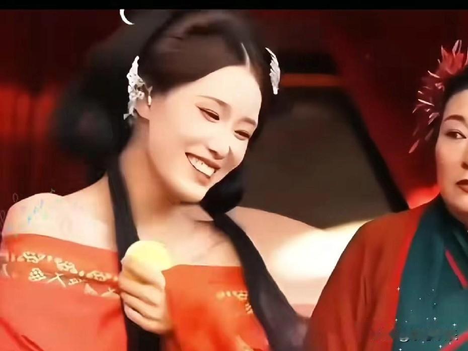 开封王婆说媒，姑娘上台一句话爆笑全场，“都来玩呀”，干娘秒换职业，干娘说到跟我俩