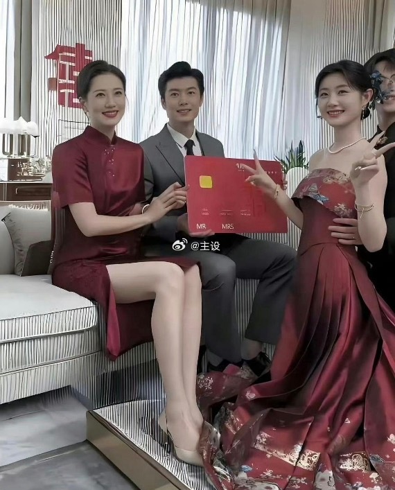 婚礼现场，比儿媳还有排面的婆婆 