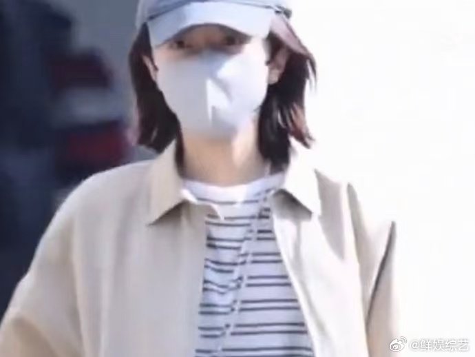 宋威龙皮衣加身气场全开，赵今麦灵动俏皮元气拉满，这对组合的颜值和状态直接拉满，剧