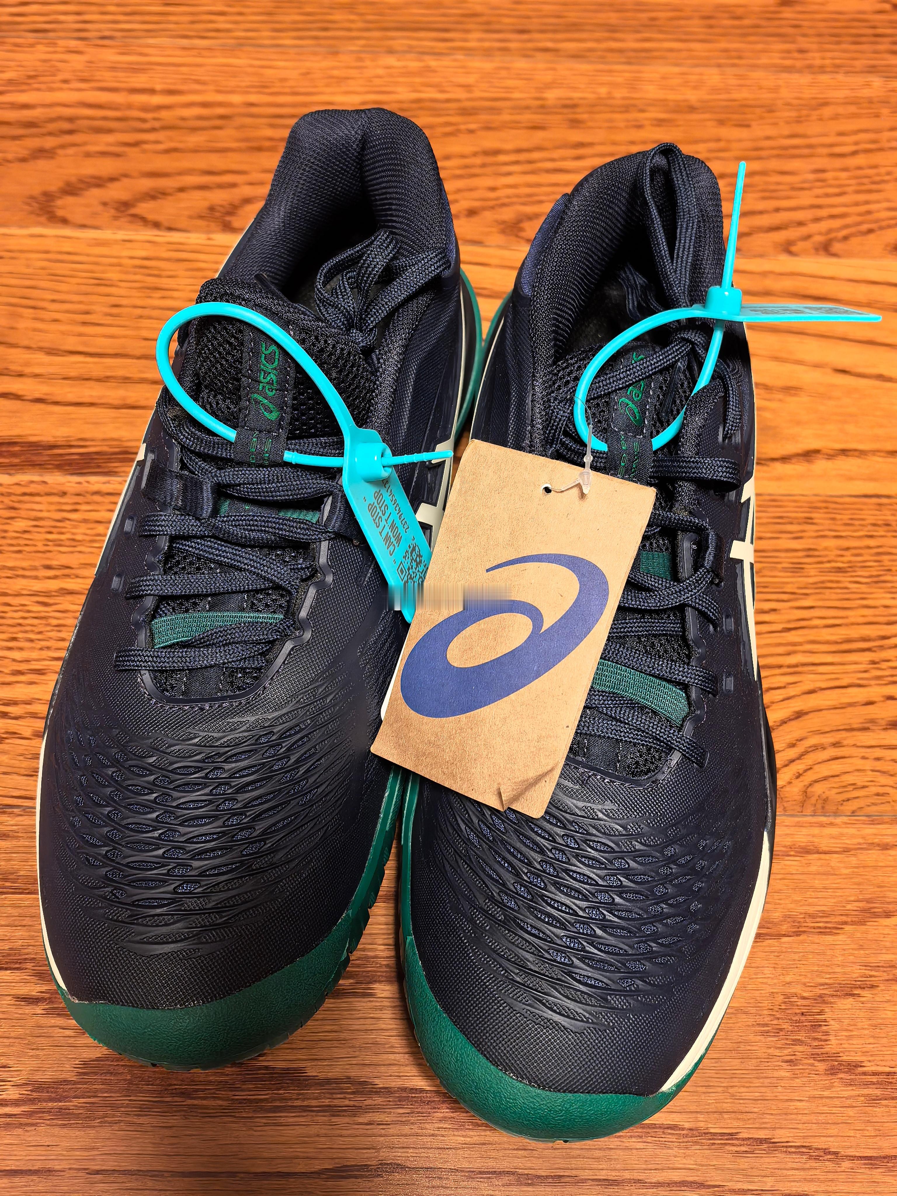 两双全新🆕闲置，都是43.5Asics GEL-RESOLUTION X 💰