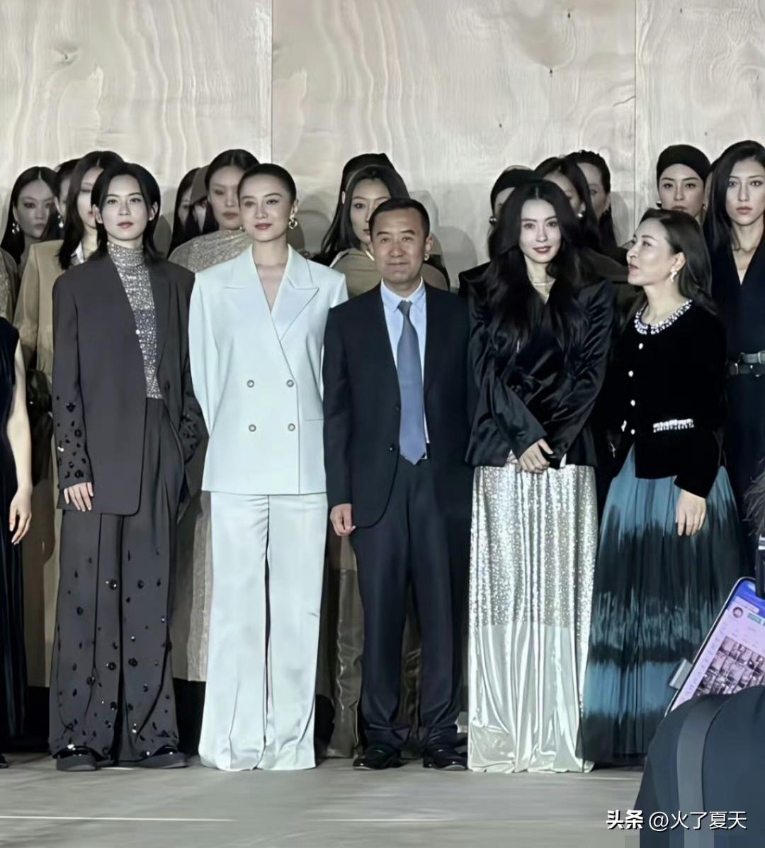 终于明白星爷为什么选张柏芝了。这颜值，放在全球审美里也是顶级。 ​