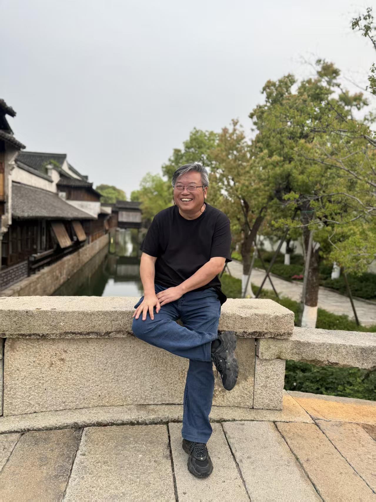 “一个期待养老金的人是最守本分的，也是最容易被统治的。”
早上读到砍柴朋友圈所引