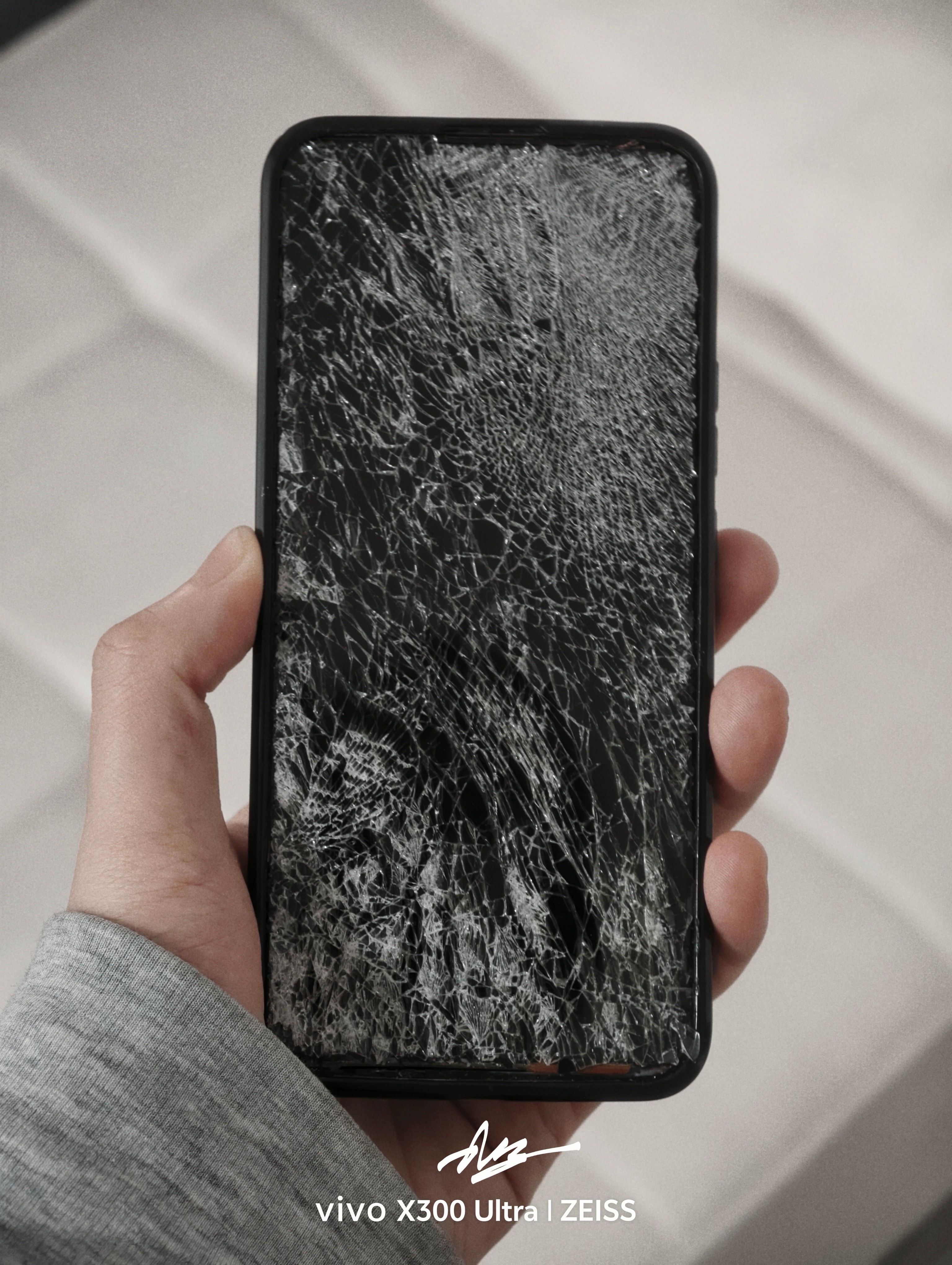 看图猜手机 猜对给你发个大红包