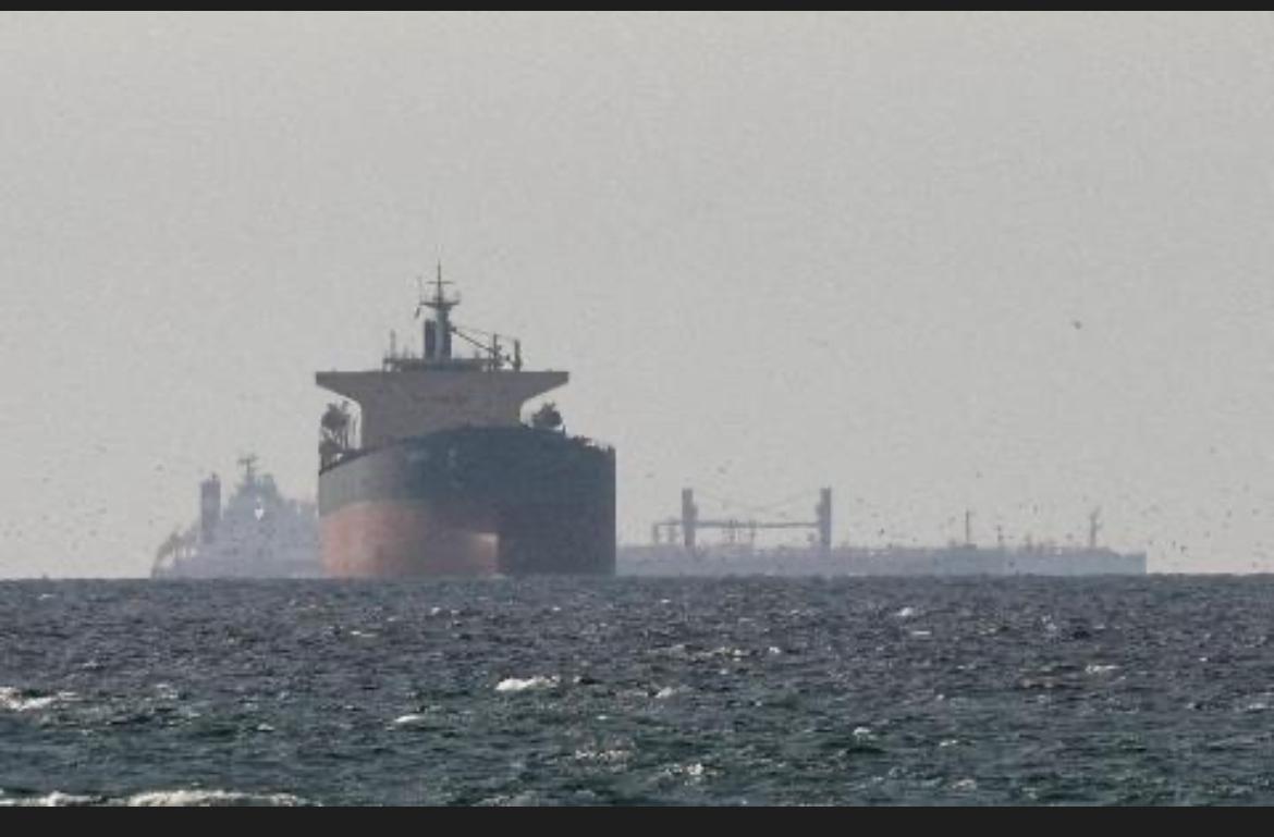 当地时间13日，有英国方面消息显示，在美国总统特朗普在社交媒体平台上宣布美国将对