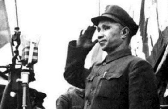 抗美援朝的统帅，最合适的人其实是三个，第一是徐向前，第二是粟裕，第三是 傅作义 