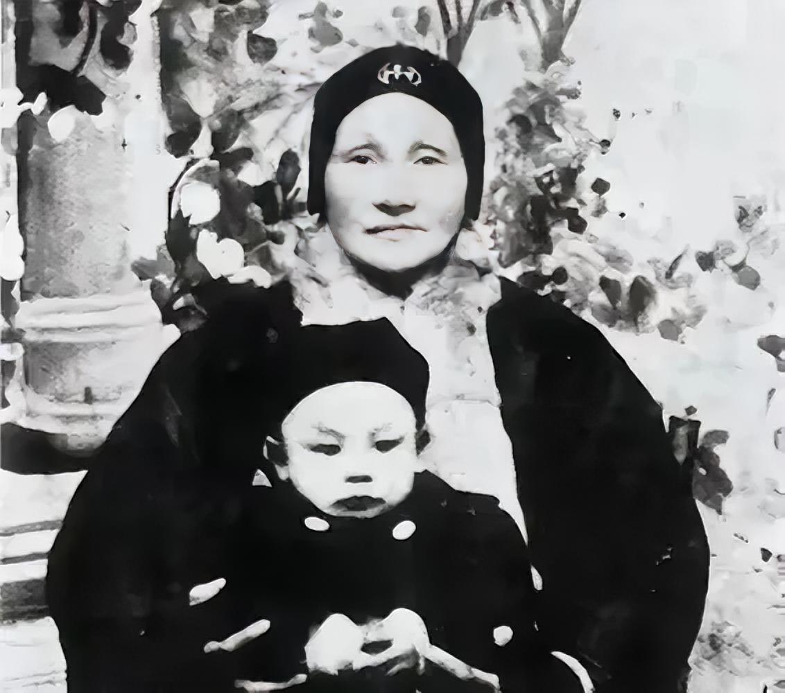 1931年，蒋介石的亲妹妹蒋瑞莲向他告状，丈夫在外沾花惹草，希望他能加以规劝，没