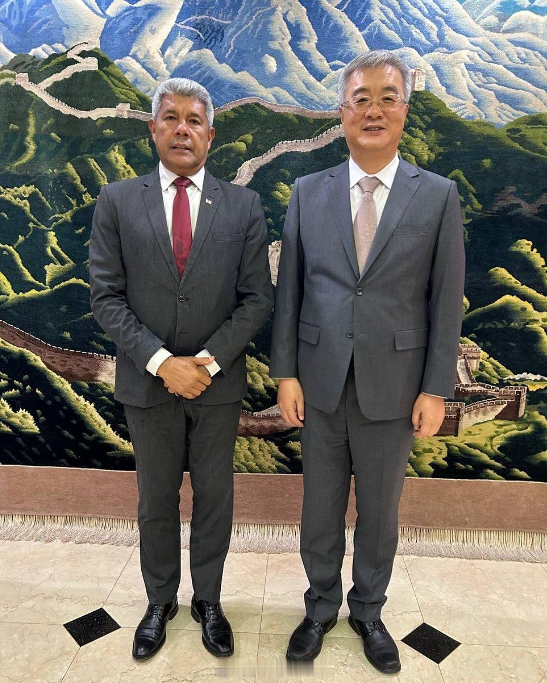 5月27日，中国驻巴西大使祝青桥会见巴西巴伊亚州州长Jerônimo Rodri