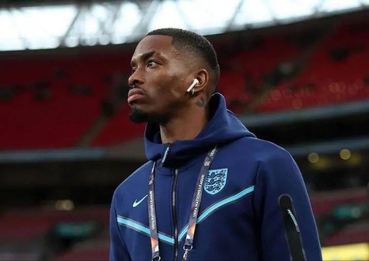 北京时间8月18日晚21点，英超第一轮，布伦特福德将对阵水晶宫。前锋伊万-托尼落