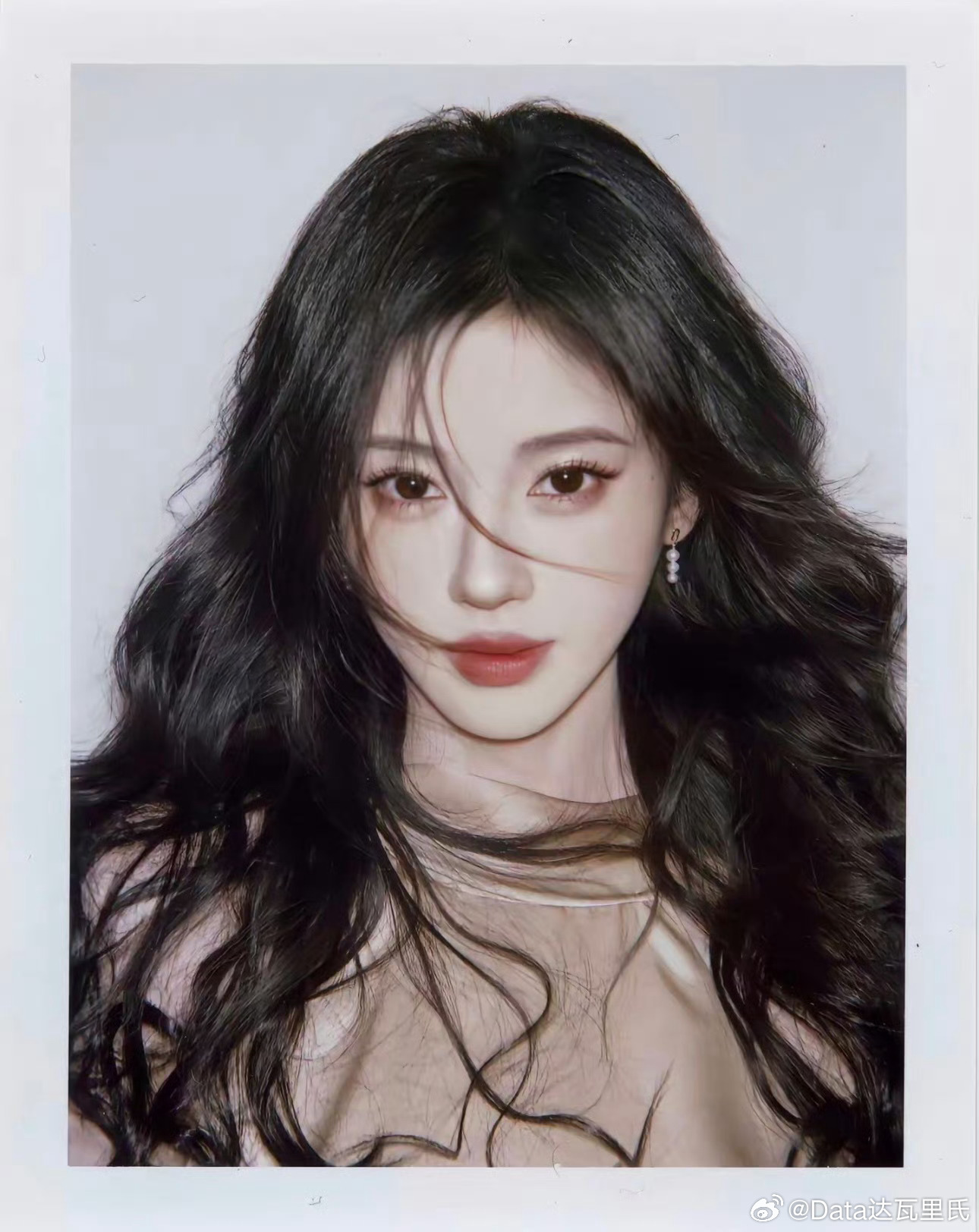 曝女顶流被公司索赔3亿解约费这个女顶流说的是小鞠？差点没反应过来……下意识是热巴