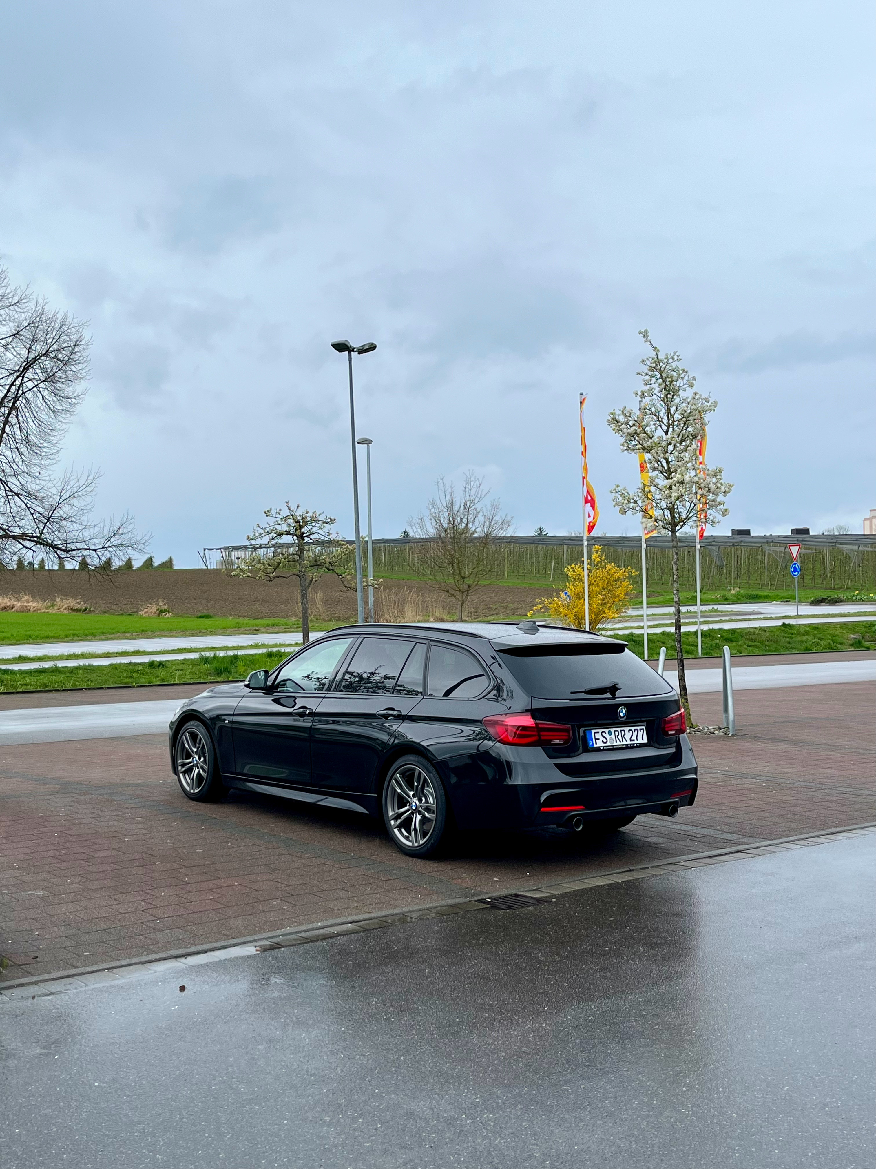 停好车拍一张[色]#yz77聊车##f31 340i# ​​​