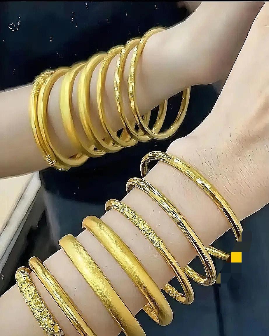 手里大量持金的傻眼了，
11月1日新规来了，
不是黄金不能买了，

      