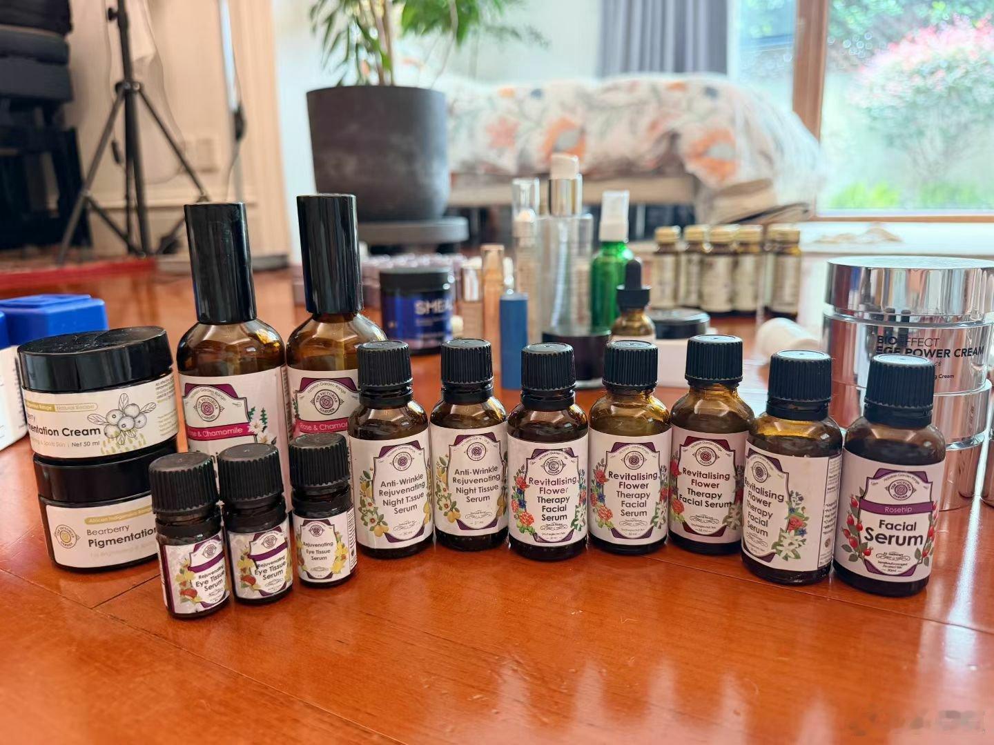 开始准备收拾东西搬家了，趁老邝在这里，帮我进行一些精细的整理。两年多前买了这个空