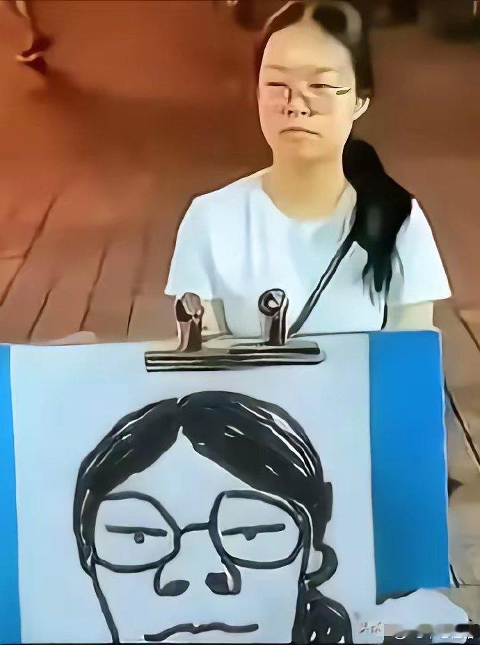 如果你是中央美院的老师，根据作品，你是录取图一还是图二的画师？ 
