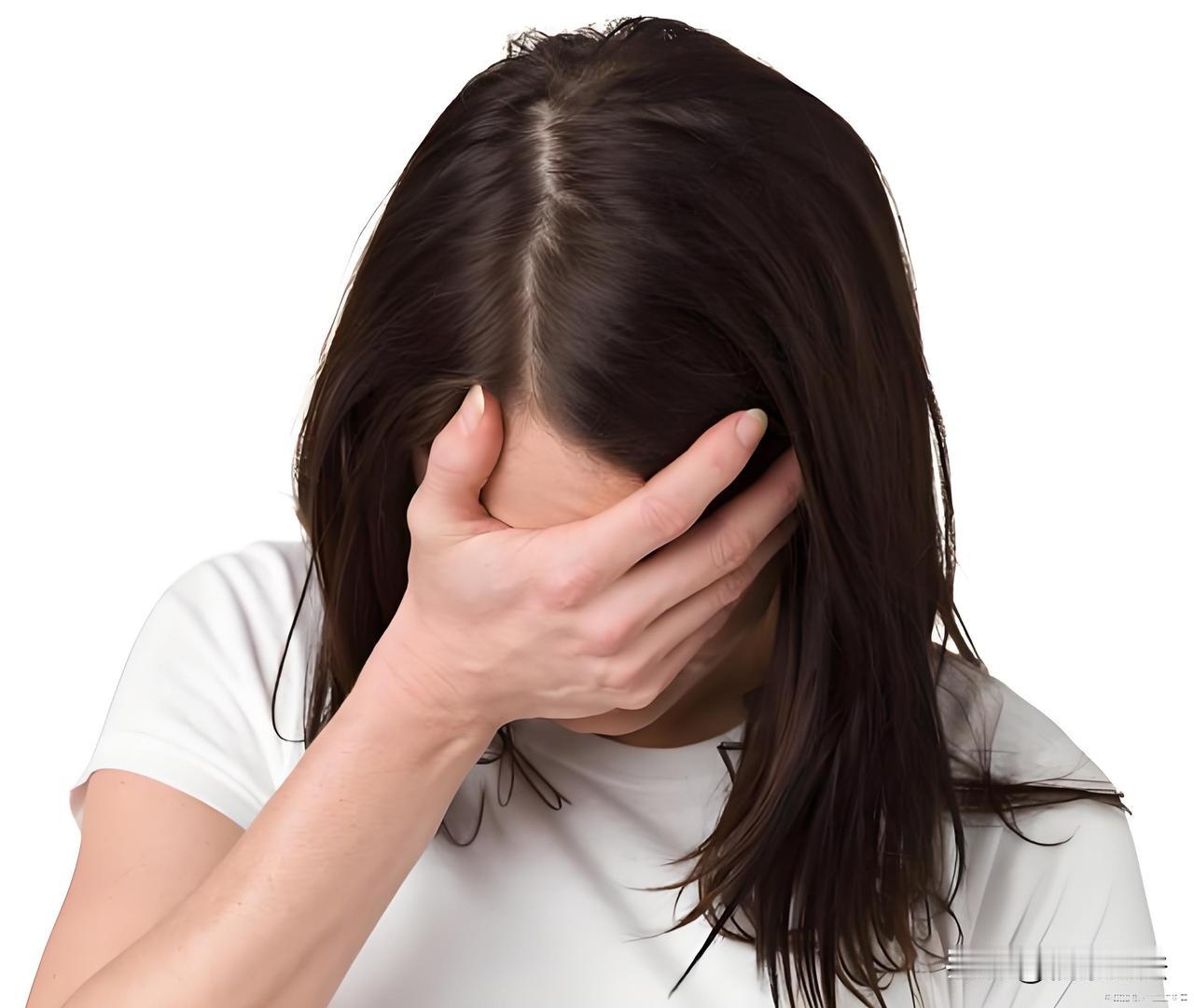 “防不住枕边人！”贵州，女子离婚时净身出户，6年后，收到银行账户被法院冻结，并强