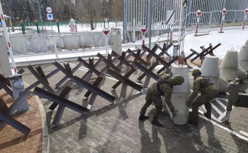 波兰已正式批准一项全面的反无人机防御计划，将在东部边境部署分层反无人机防御工事。