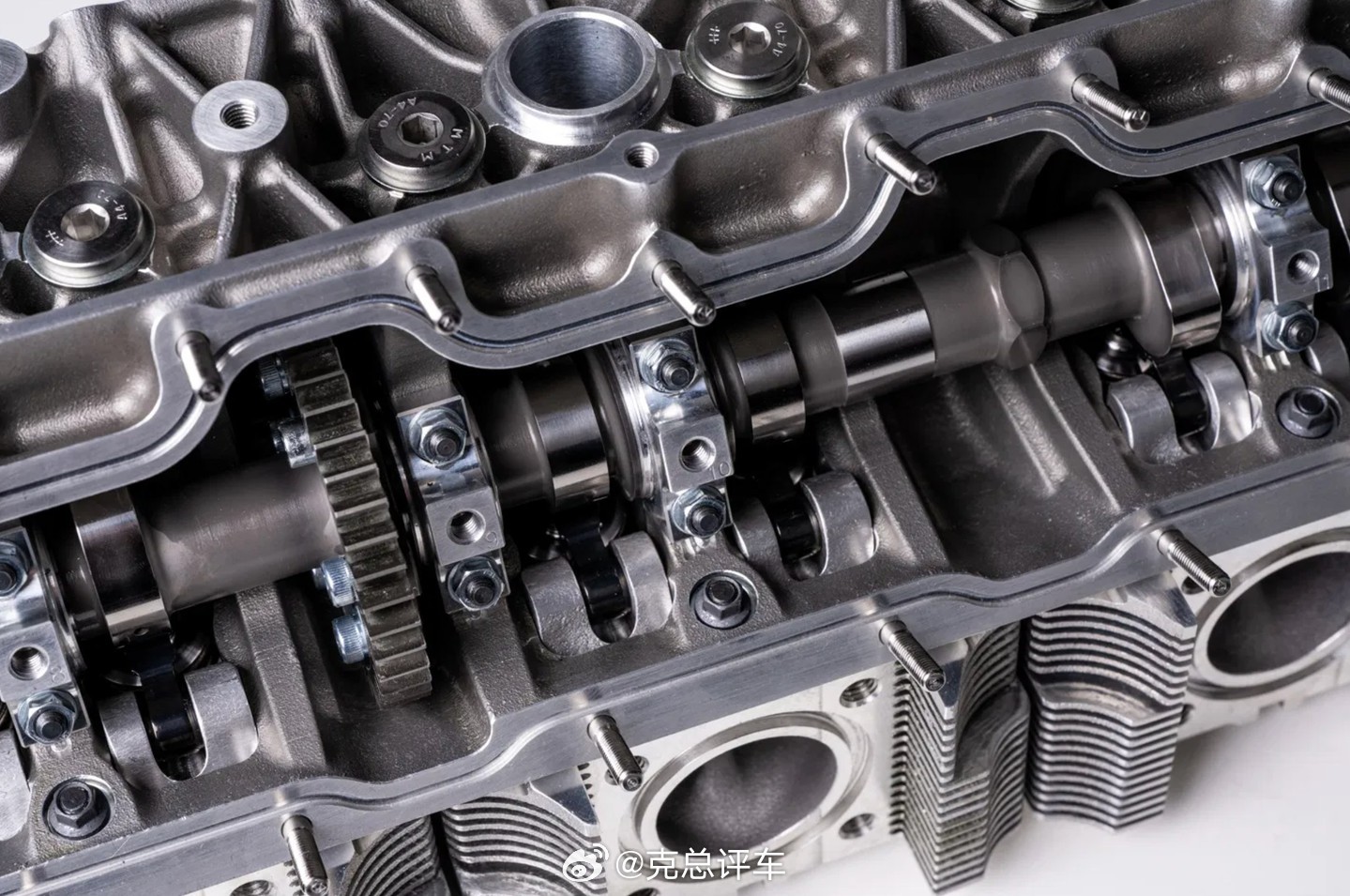 12000转/分的911升级套件竟然如此之美——谁能想到呢？ 保时捷保时捷911