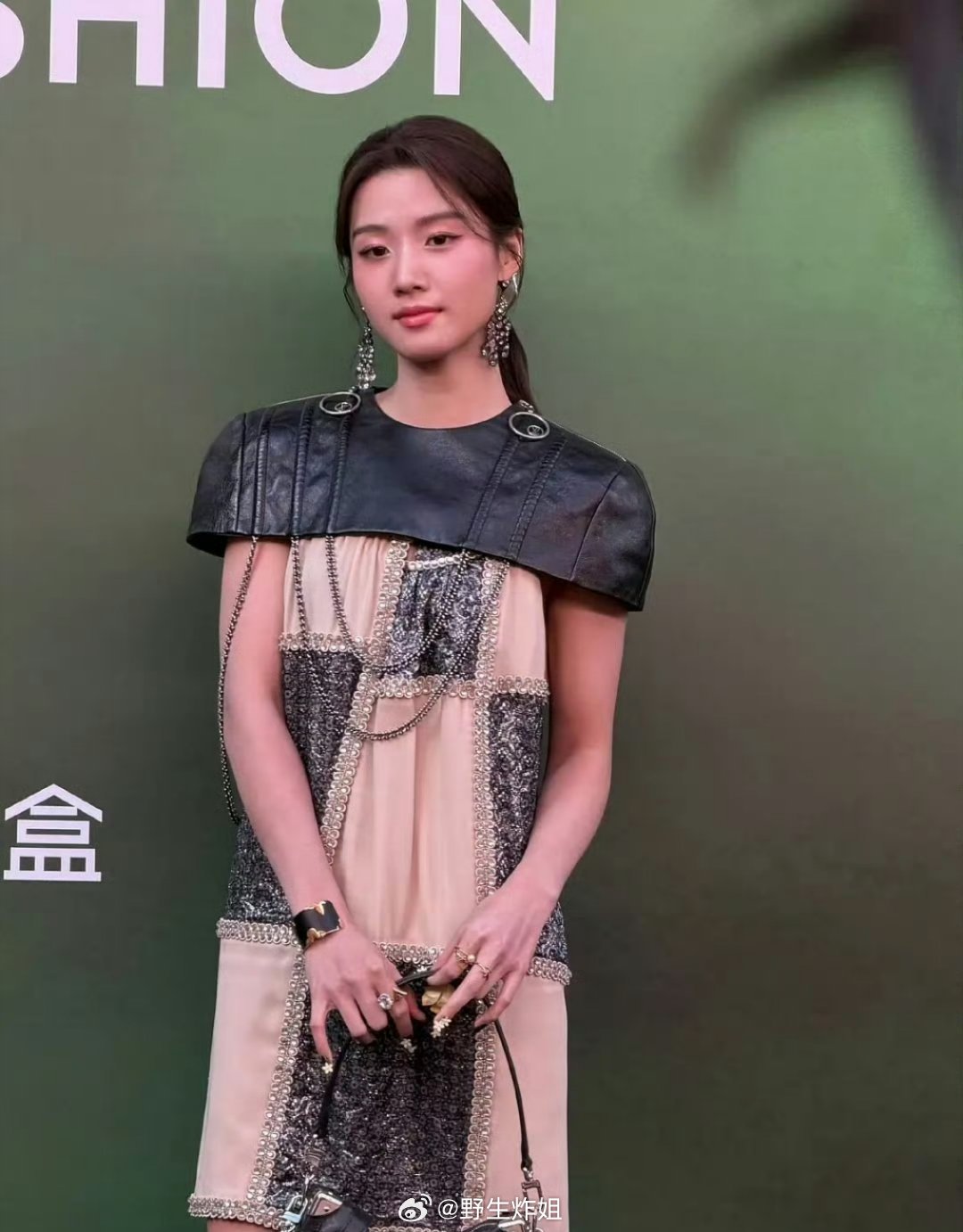 卢昱晓这造型又被吐槽了 ​​​