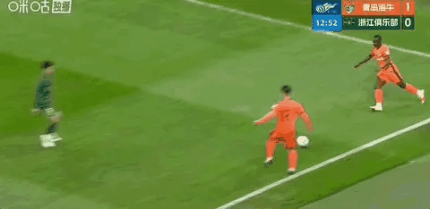 海牛领先了浙江的防线也是豆腐渣工程热点解读中超联赛青岛海牛VS浙江队