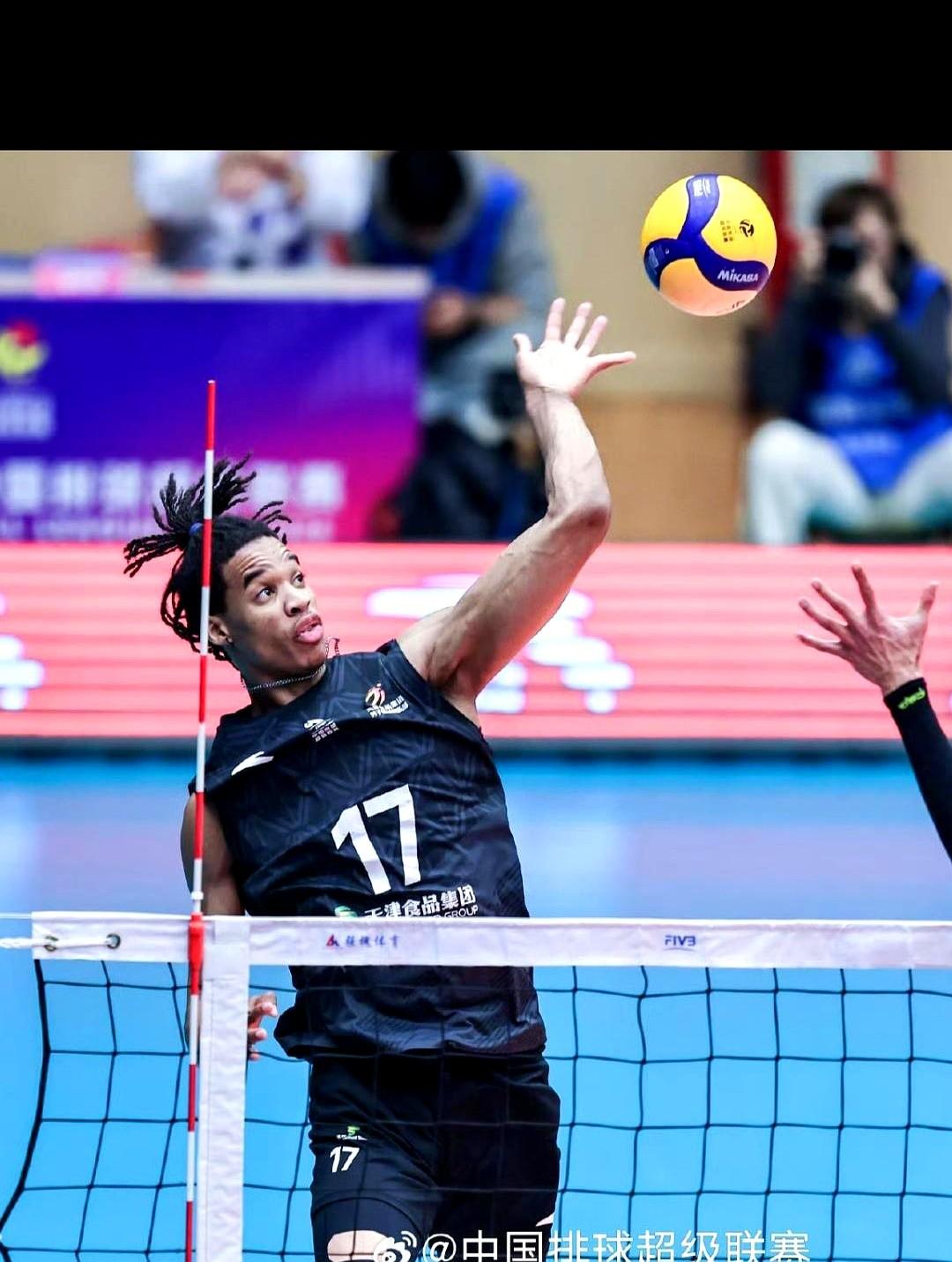 天津男排主场太猛了！决赛首回合直接3-2拿下保定，系列赛1-0领先，这离队史首冠