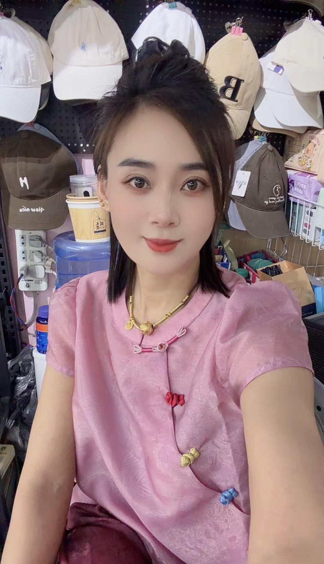 只有天天挣钱，心里才不慌。挣多挣少无所谓，重要的是有收入就有安全感。谁有钱都不如