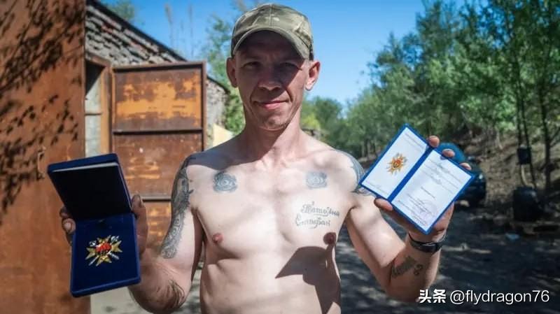 🇺🇦班德拉分子寄望于刑满释放人员

基辅那位任期已满的“小丑”签署了一项法律