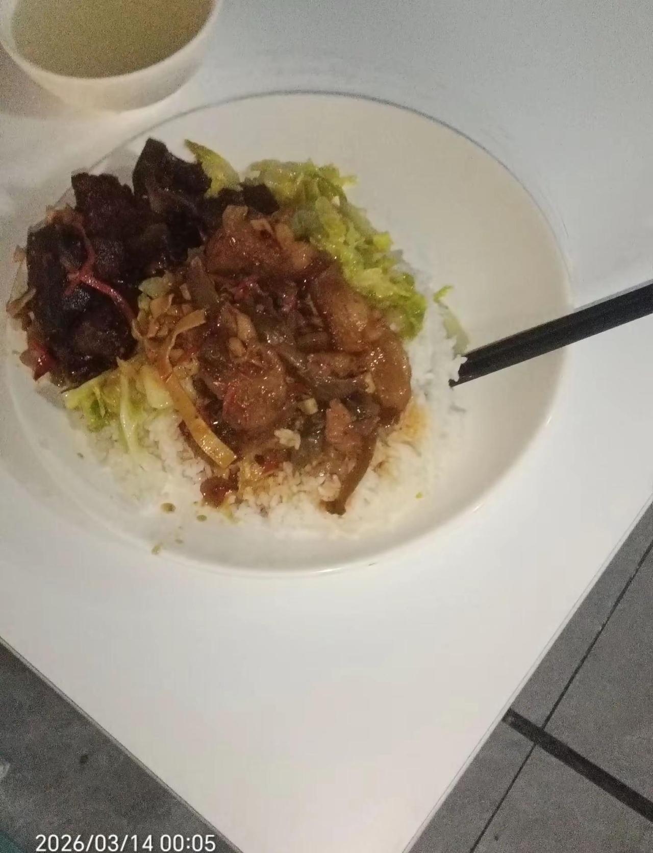 自己没本事，任何人都不是你的靠山。自己有本事，所有人都想找你做靠山。日子再穷，不