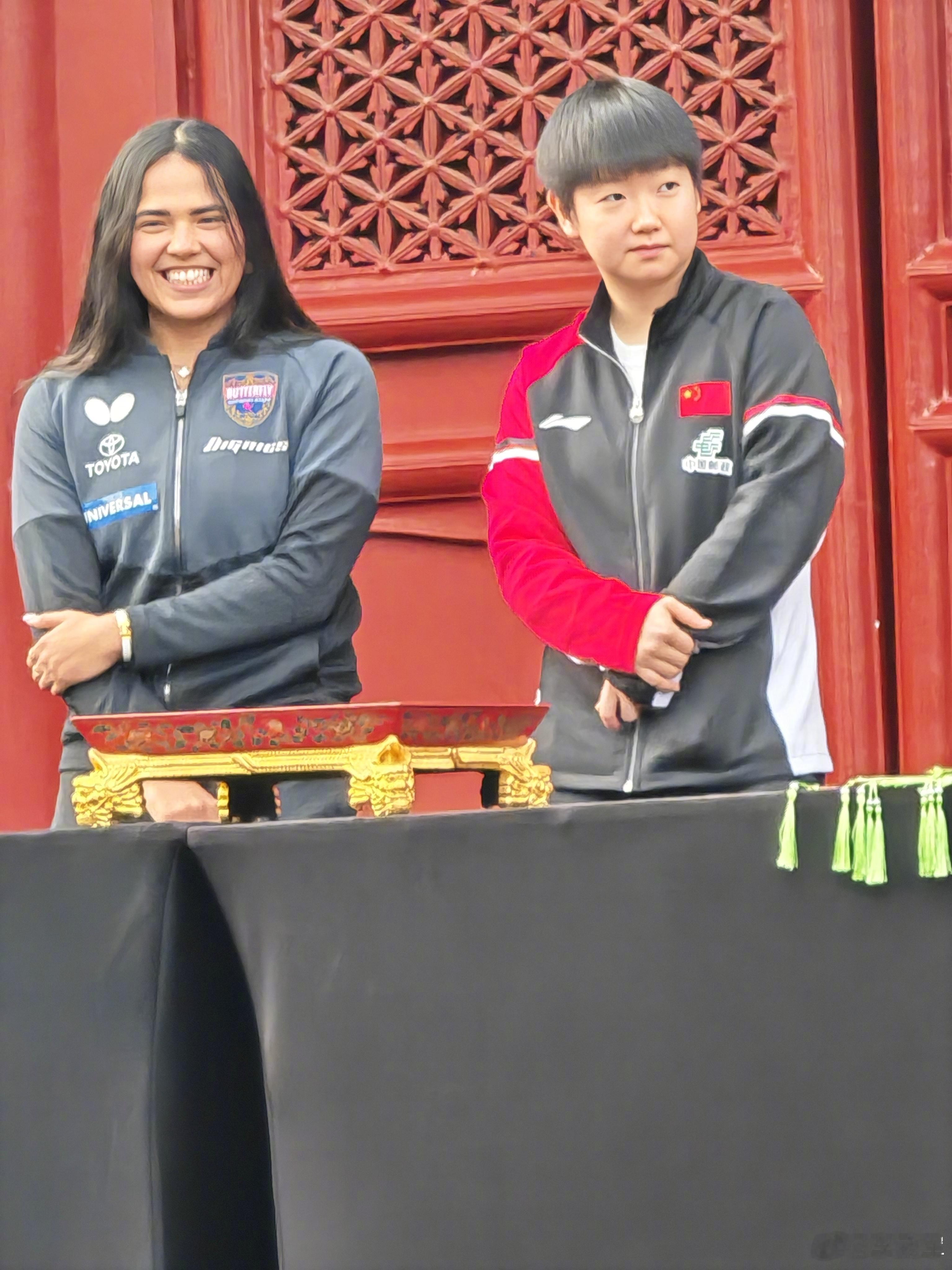 孙颖莎、迪亚兹抽出男选手签位！ ​​​