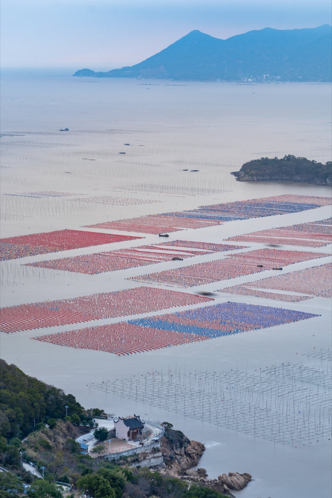 *在路上*多云，应大新的强烈要求二刷花竹日出...哈，果真云多到太阳露不出来..
