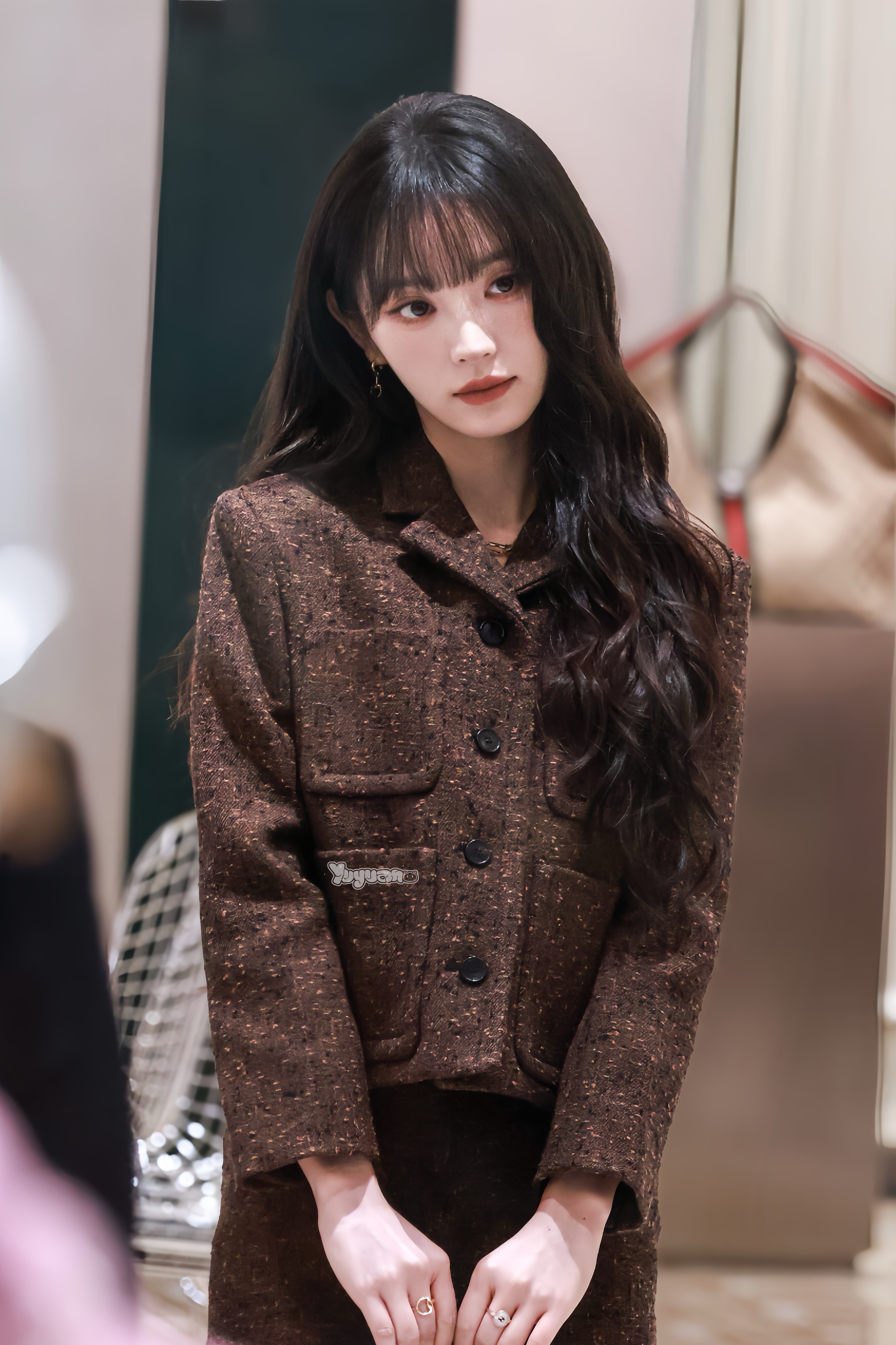 好贵啊这个女人 